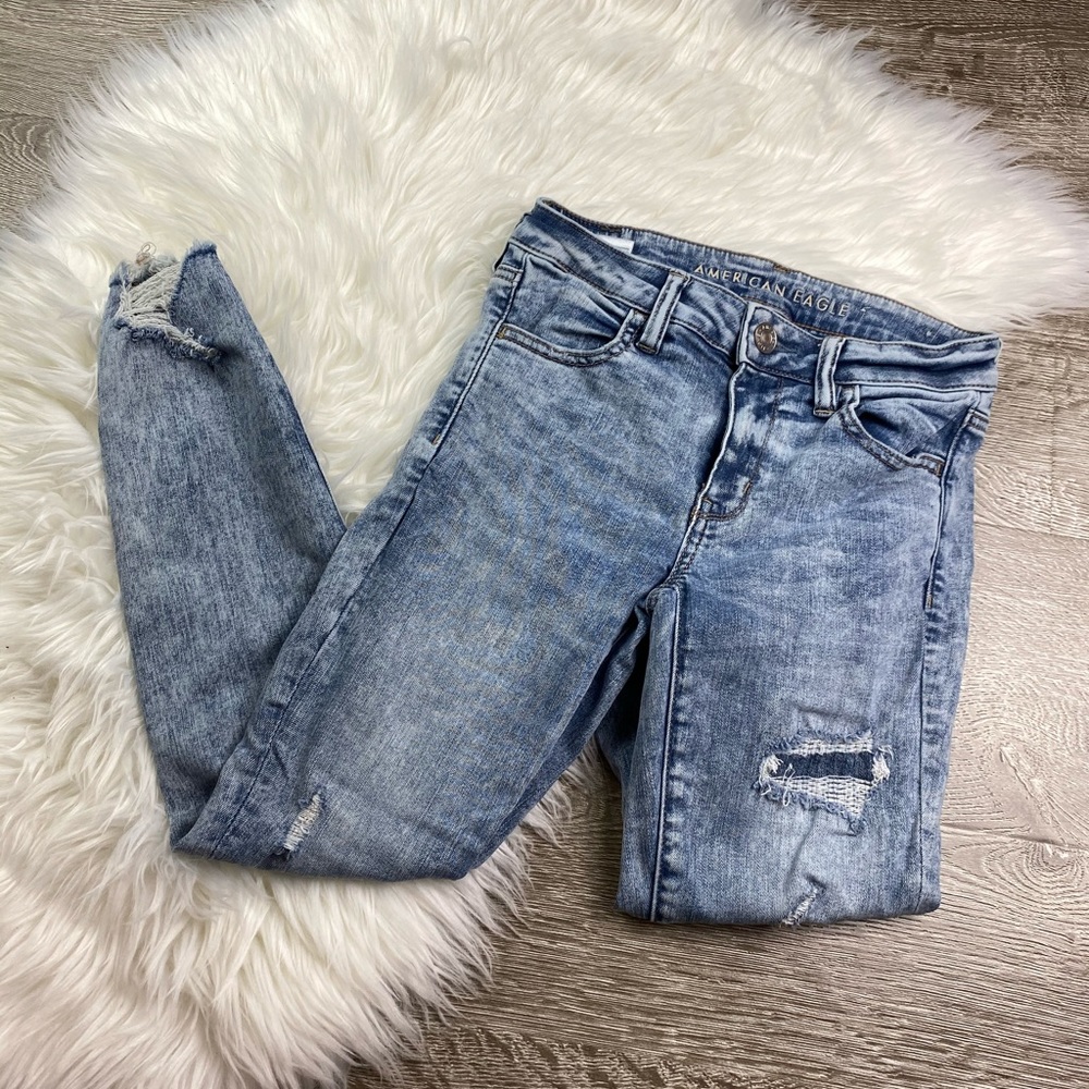 AEO Jegging Crop Acid Wash Distressed Jeans